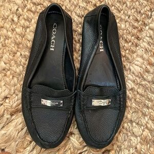 Women’s AUTHENTIC COACH black leather loafers Size 9 B